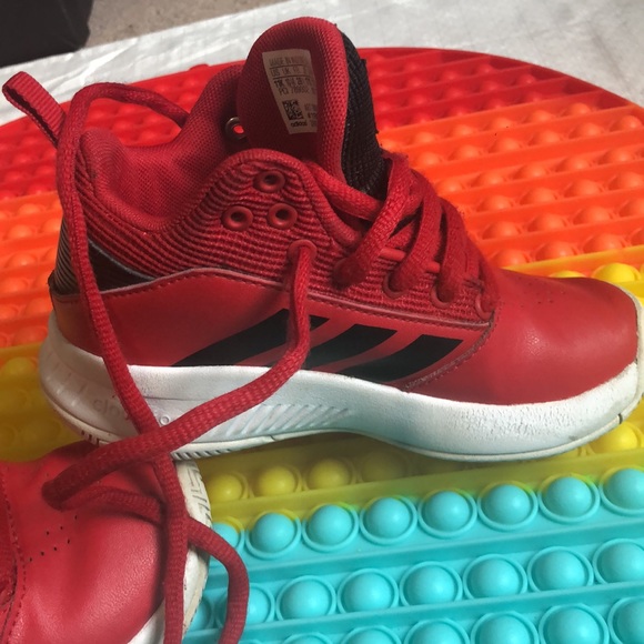 ADIDAS - Picture 2 of 9